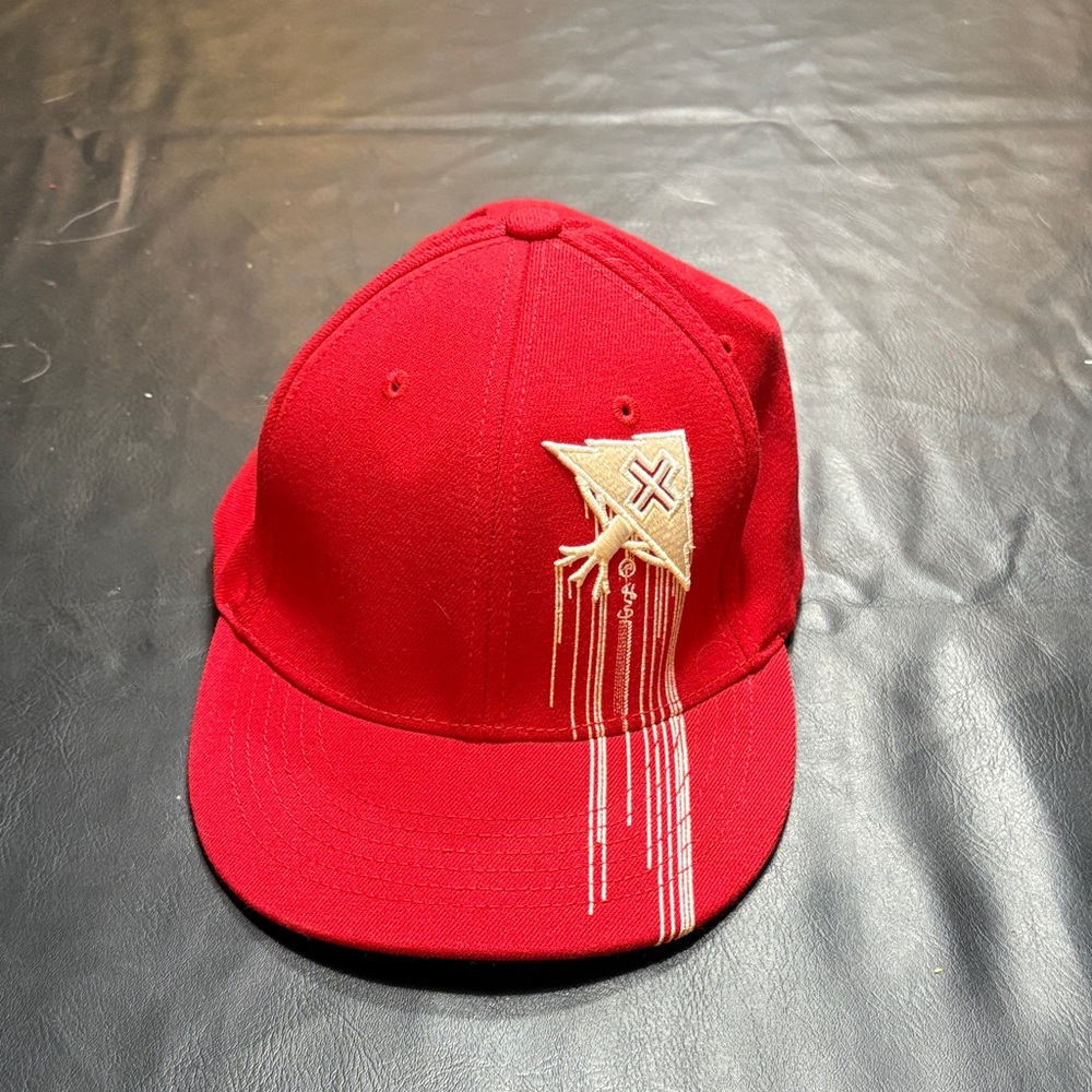 LRG Bold Red Hat with Tan Design